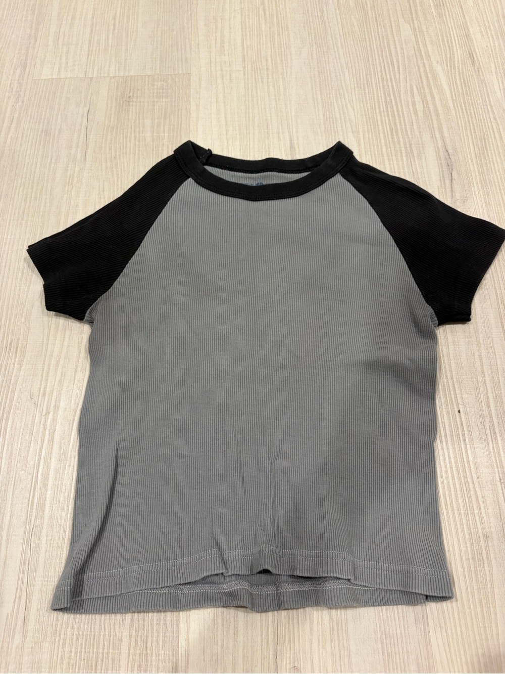 Brandy Melville tee